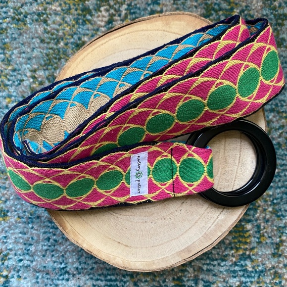 Hadley Poller pink snapdragon reversible print artisan ring belt, size large - Picture 3 of 9